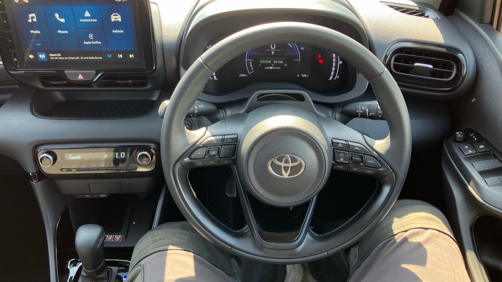 Toyota Yaris 1.5 Hybrid Design 5dr CVT Hybrid Hatchback - Image 55