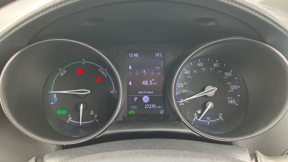 Toyota C-HR 1.8 Hybrid Design 5dr CVT Hybrid Hatchback - Image 11