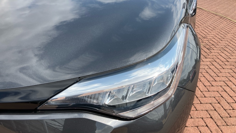 Toyota C-HR 1.8 Hybrid Design 5dr CVT Hybrid Hatchback - Image 20