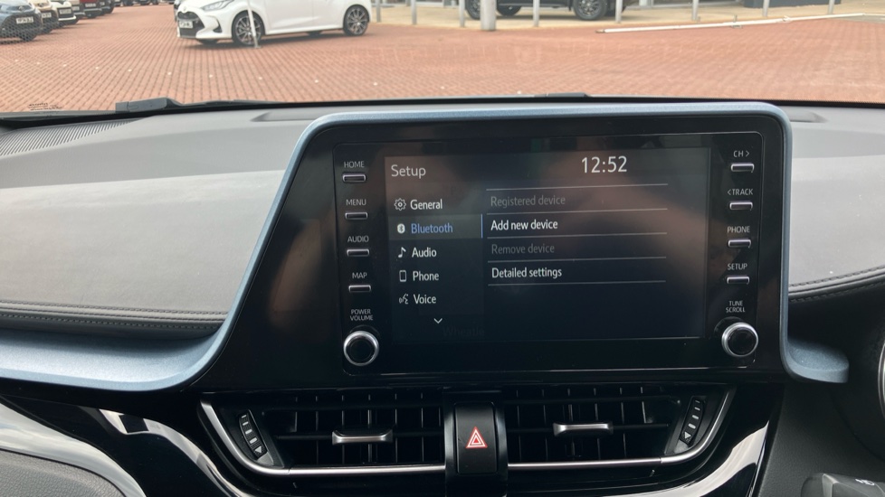 Toyota C-HR 1.8 Hybrid Design 5dr CVT Hybrid Hatchback - Image 39