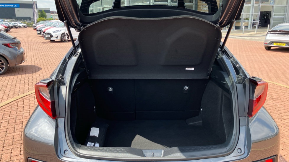 Toyota C-HR 1.8 Hybrid Design 5dr CVT Hybrid Hatchback - Image 51
