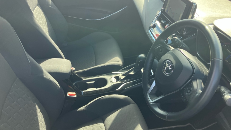 Toyota Corolla 1.8 VVT-i Hybrid Icon Tech 5dr CVT Hybrid Hatchback - Image 8
