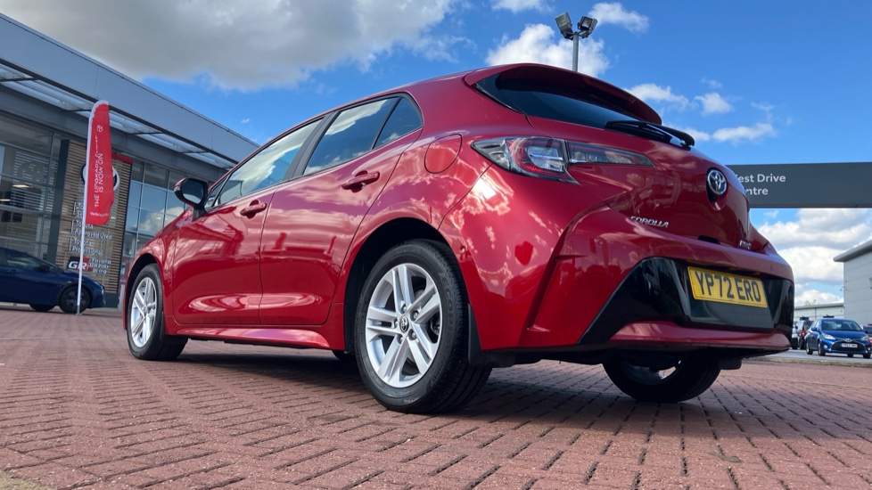 Toyota Corolla 1.8 VVT-i Hybrid Icon Tech 5dr CVT Hybrid Hatchback - Image 18