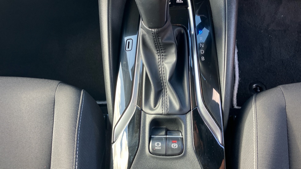 Toyota Corolla 1.8 VVT-i Hybrid Icon Tech 5dr CVT Hybrid Hatchback - Image 31