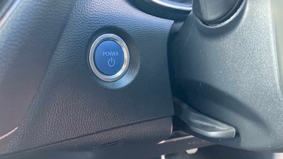 Toyota Corolla 1.8 VVT-i Hybrid Icon Tech 5dr CVT Hybrid Hatchback - Image 34