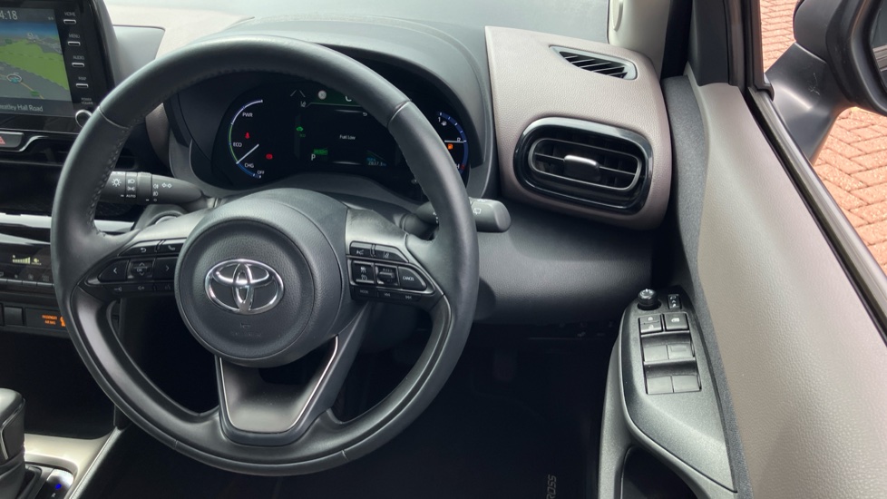 Toyota Yaris Cross 1.5 Hybrid Excel 5dr CVT Hybrid Estate - Image 10