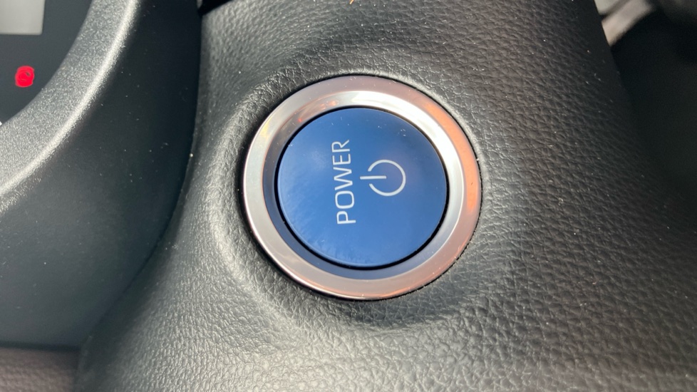 Toyota Yaris Cross 1.5 Hybrid Excel 5dr CVT Hybrid Estate - Image 16
