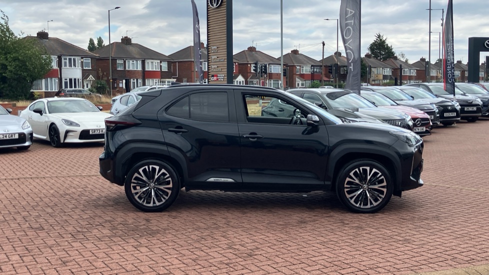 Toyota Yaris Cross 1.5 Hybrid Excel 5dr CVT Hybrid Estate - Image 23