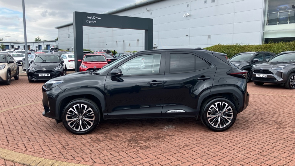 Toyota Yaris Cross 1.5 Hybrid Excel 5dr CVT Hybrid Estate - Image 24