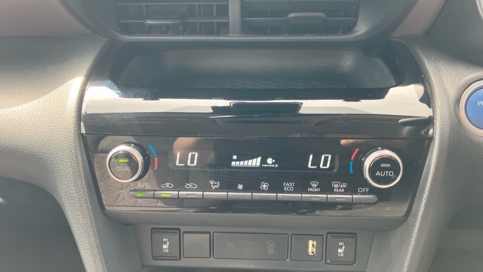 Toyota Yaris Cross 1.5 Hybrid Excel 5dr CVT Hybrid Estate - Image 33