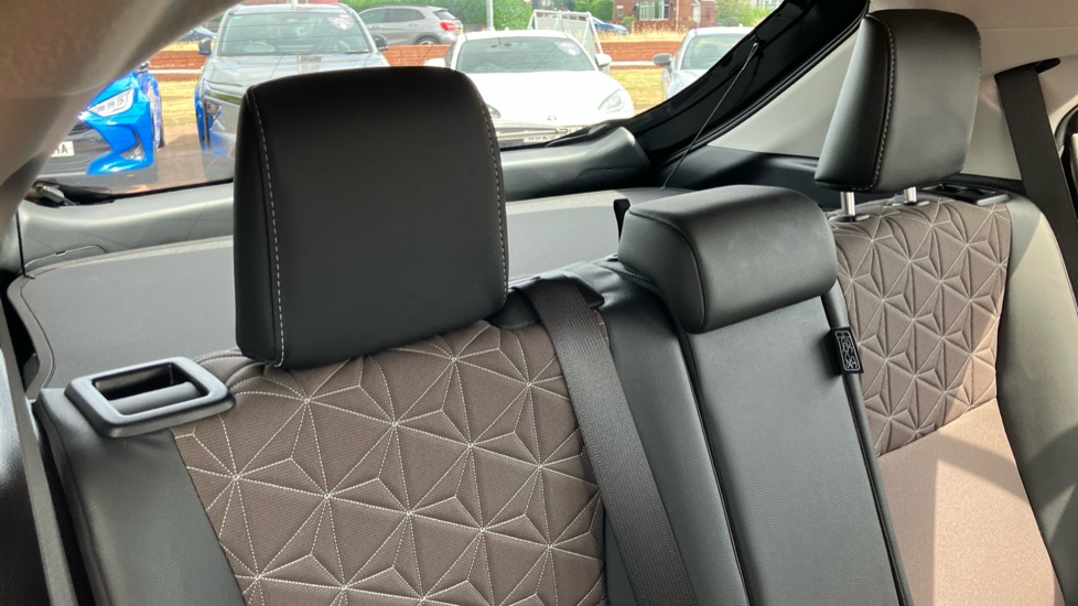 Toyota Yaris Cross 1.5 Hybrid Excel 5dr CVT Hybrid Estate - Image 35
