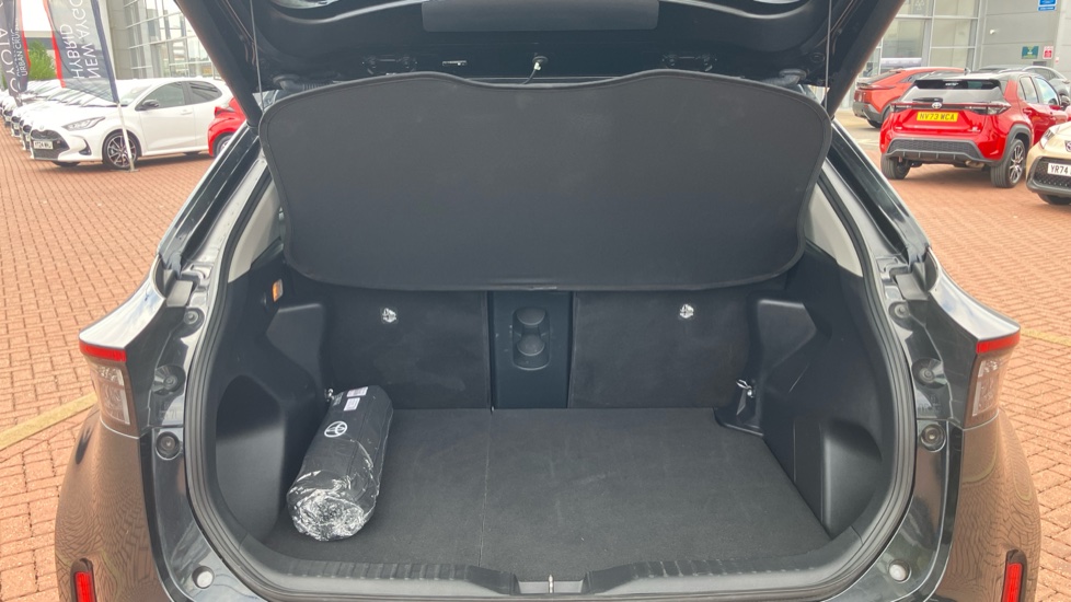 Toyota Yaris Cross 1.5 Hybrid Excel 5dr CVT Hybrid Estate - Image 46
