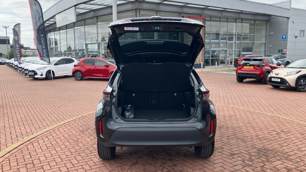 Toyota Yaris Cross 1.5 Hybrid Excel 5dr CVT Hybrid Estate - Image 47