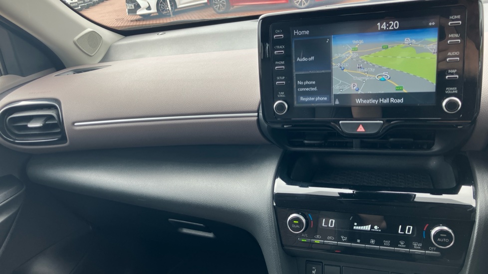 Toyota Yaris Cross 1.5 Hybrid Excel 5dr CVT Hybrid Estate - Image 56