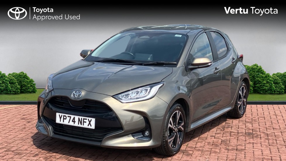 Toyota Yaris 1.5 Hybrid Design 5dr CVT Hybrid Hatchback - Image 3