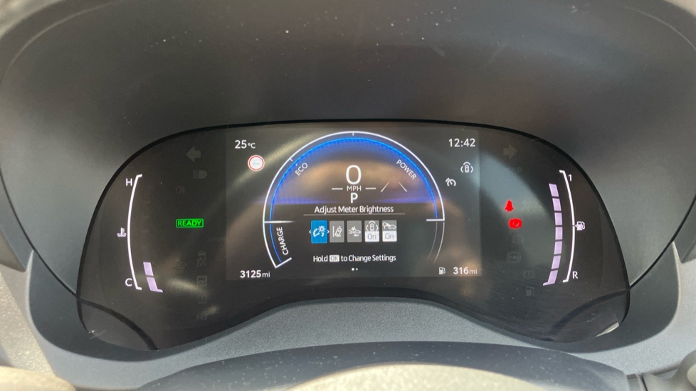 Toyota Yaris 1.5 Hybrid Design 5dr CVT Hybrid Hatchback - Image 11