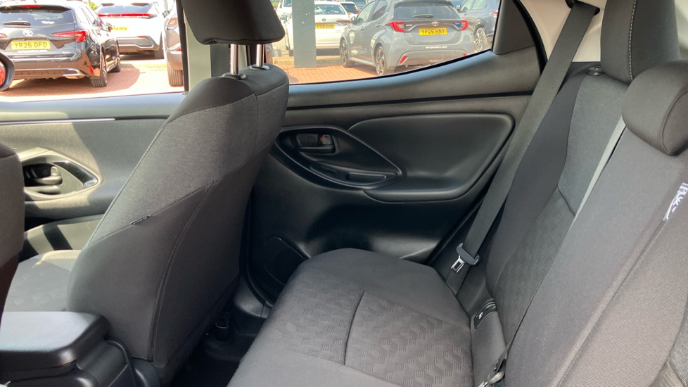 Toyota Yaris 1.5 Hybrid Design 5dr CVT Hybrid Hatchback - Image 15