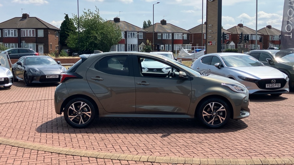 Toyota Yaris 1.5 Hybrid Design 5dr CVT Hybrid Hatchback - Image 23