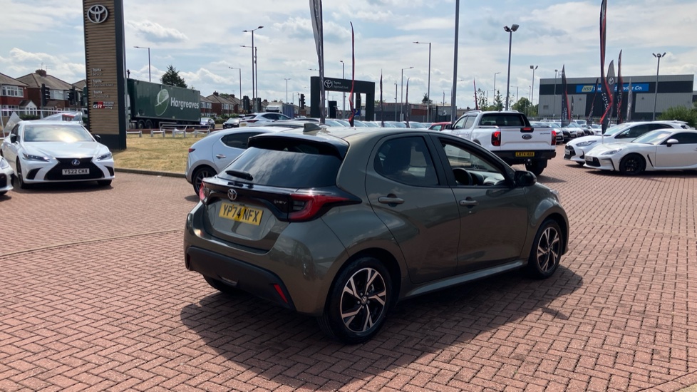 Toyota Yaris 1.5 Hybrid Design 5dr CVT Hybrid Hatchback - Image 44
