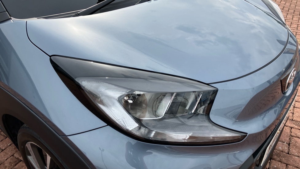 Toyota Aygo X 1.0 VVT-i Edge 5dr Petrol Hatchback - Image 20