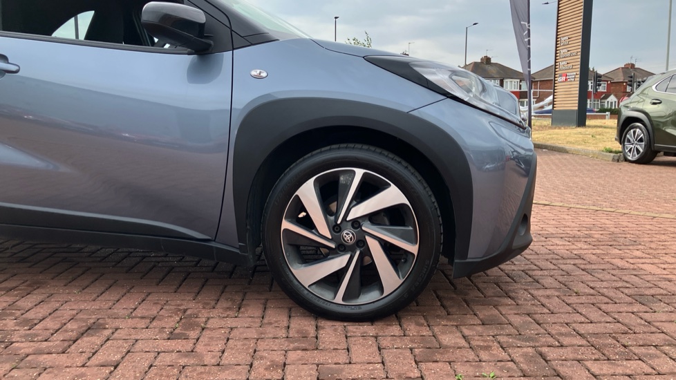 Toyota Aygo X 1.0 VVT-i Edge 5dr Petrol Hatchback - Image 25