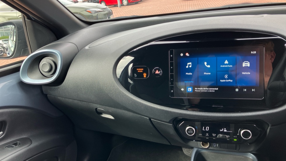 Toyota Aygo X 1.0 VVT-i Edge 5dr Petrol Hatchback - Image 54