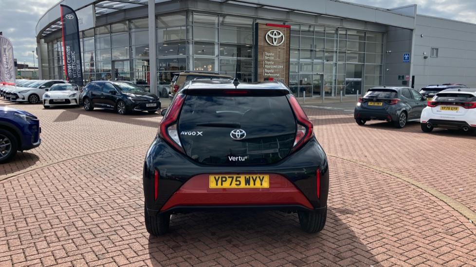 Toyota Aygo X 1.0 VVT-i Edge 5dr Petrol Hatchback - Image 26