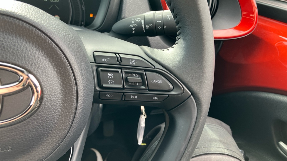 Toyota Aygo X 1.0 VVT-i Edge 5dr Petrol Hatchback - Image 29