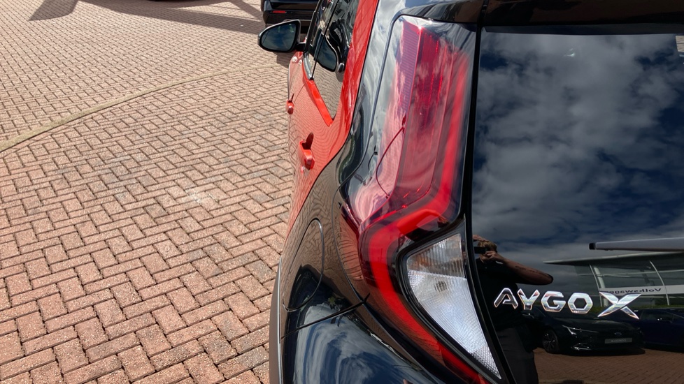 Toyota Aygo X 1.0 VVT-i Edge 5dr Petrol Hatchback - Image 36