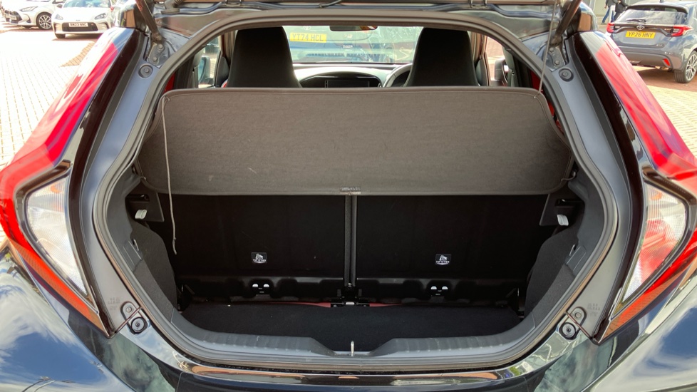Toyota Aygo X 1.0 VVT-i Edge 5dr Petrol Hatchback - Image 44