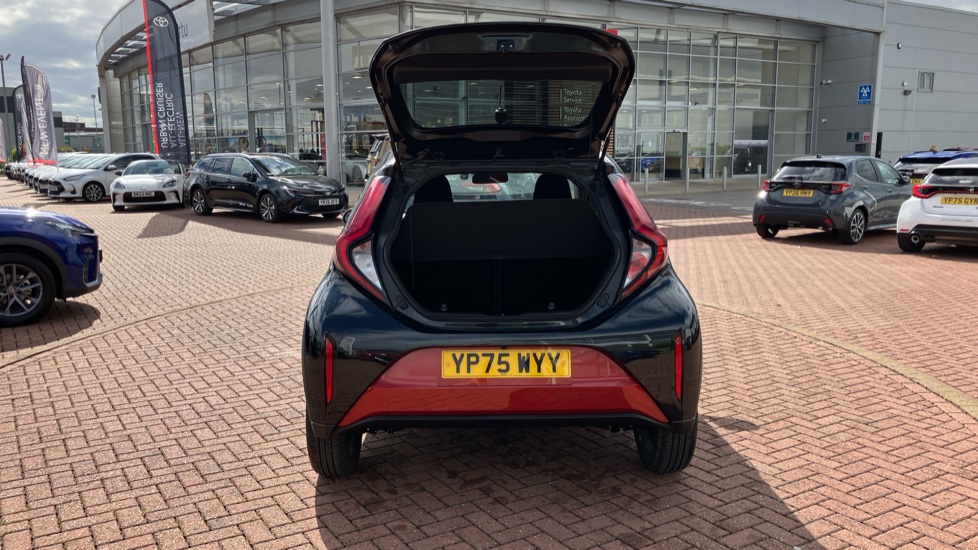 Toyota Aygo X 1.0 VVT-i Edge 5dr Petrol Hatchback - Image 45