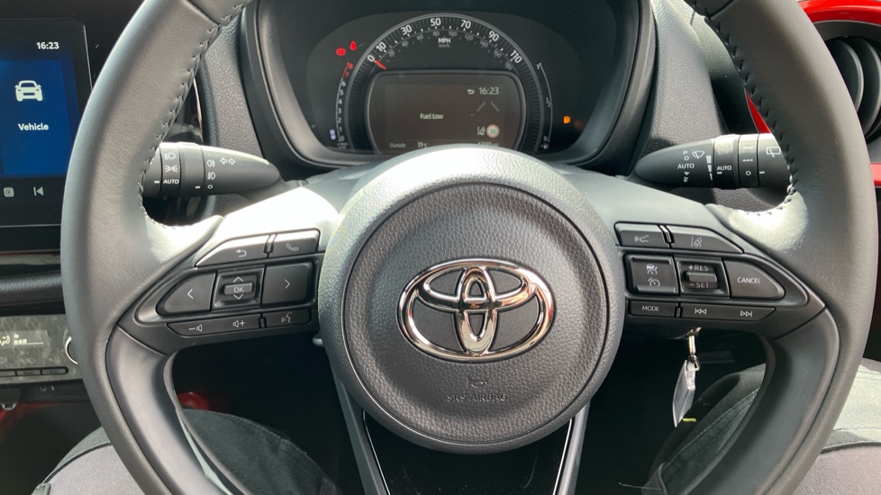Toyota Aygo X 1.0 VVT-i Edge 5dr Petrol Hatchback - Image 52