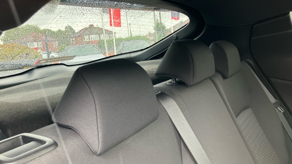 Toyota C-HR 2.0 Hybrid Design 5dr CVT Hybrid Hatchback - Image 18