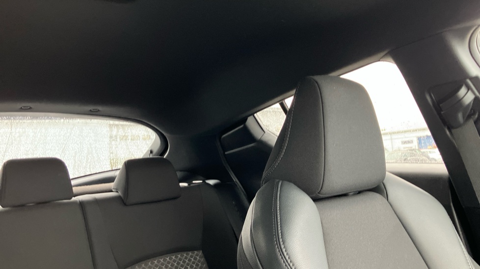 Toyota C-HR 2.0 Hybrid Design 5dr CVT Hybrid Hatchback - Image 19