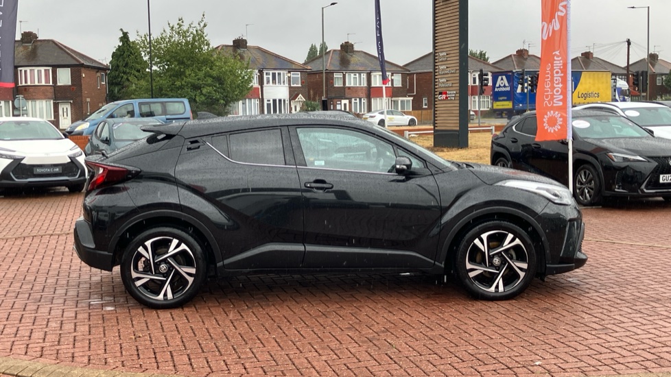 Toyota C-HR 2.0 Hybrid Design 5dr CVT Hybrid Hatchback - Image 23