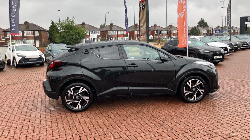 Toyota C-HR 2.0 Hybrid Design 5dr CVT Hybrid Hatchback - Image 43