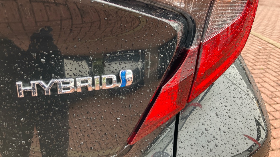 Toyota C-HR 2.0 Hybrid Design 5dr CVT Hybrid Hatchback - Image 48