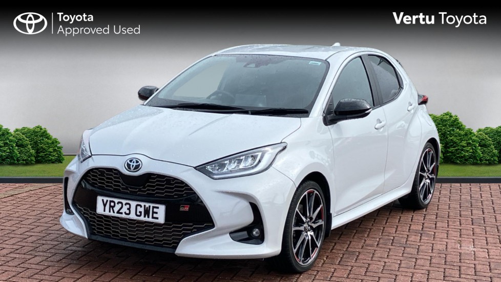 Toyota Yaris 1.5 Hybrid GR Sport 5dr CVT Hybrid Hatchback - Image 3