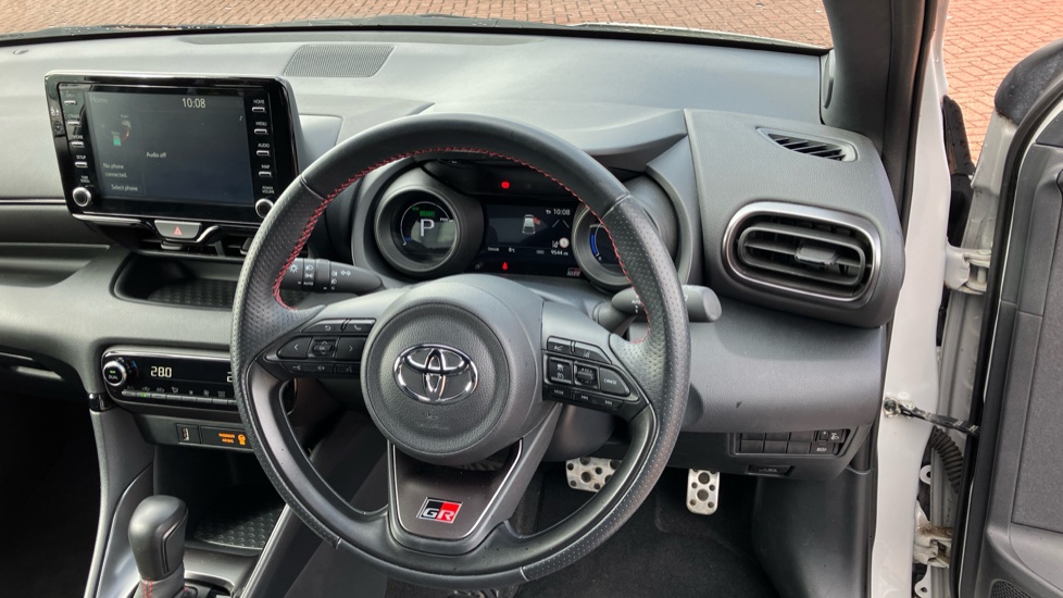 Toyota Yaris 1.5 Hybrid GR Sport 5dr CVT Hybrid Hatchback - Image 7