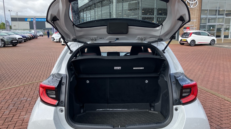 Toyota Yaris 1.5 Hybrid GR Sport 5dr CVT Hybrid Hatchback - Image 13