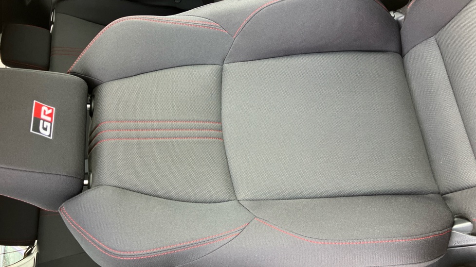 Toyota Yaris 1.5 Hybrid GR Sport 5dr CVT Hybrid Hatchback - Image 14