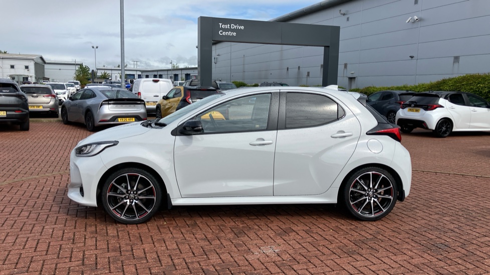 Toyota Yaris 1.5 Hybrid GR Sport 5dr CVT Hybrid Hatchback - Image 24