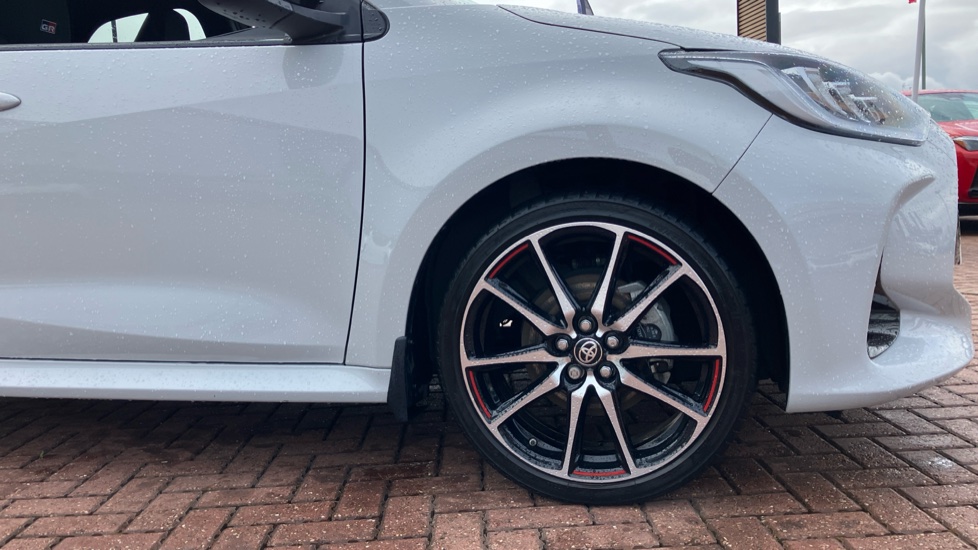 Toyota Yaris 1.5 Hybrid GR Sport 5dr CVT Hybrid Hatchback - Image 25