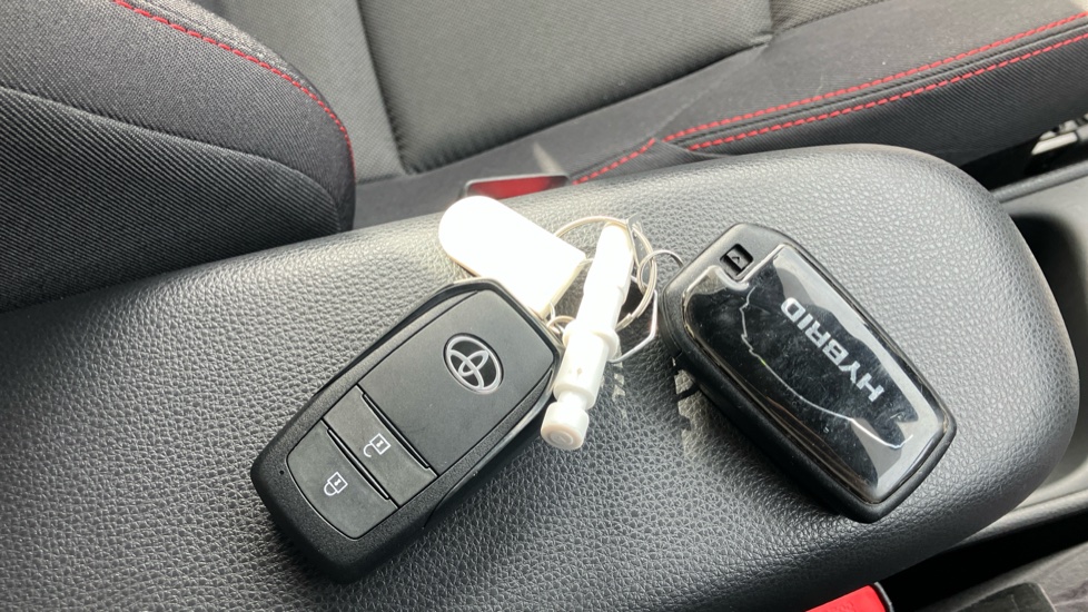 Toyota Yaris 1.5 Hybrid GR Sport 5dr CVT Hybrid Hatchback - Image 28