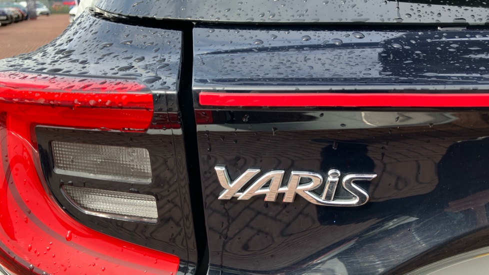 Toyota Yaris 1.5 Hybrid GR Sport 5dr CVT Hybrid Hatchback - Image 50