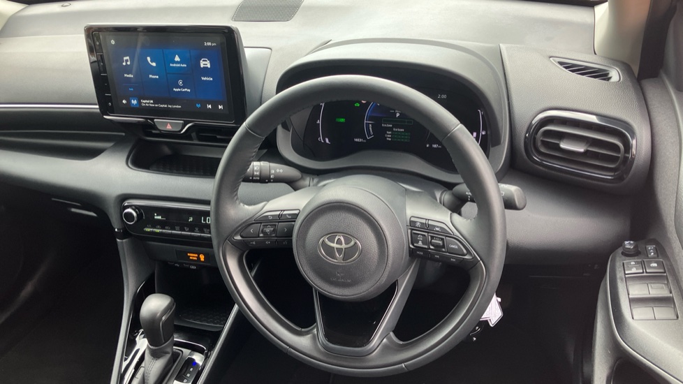 Toyota Yaris 1.5 Hybrid Design 5dr CVT Hybrid Hatchback - Image 7