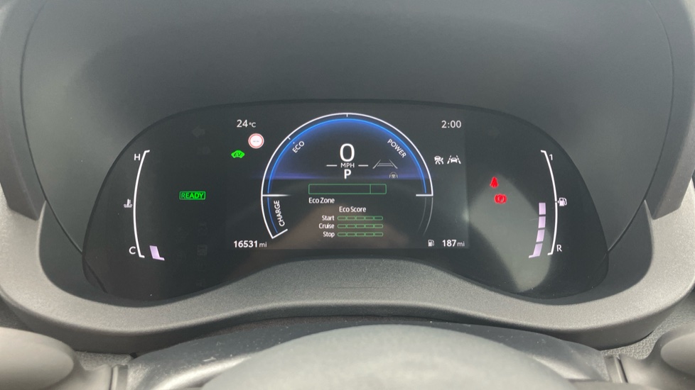 Toyota Yaris 1.5 Hybrid Design 5dr CVT Hybrid Hatchback - Image 11