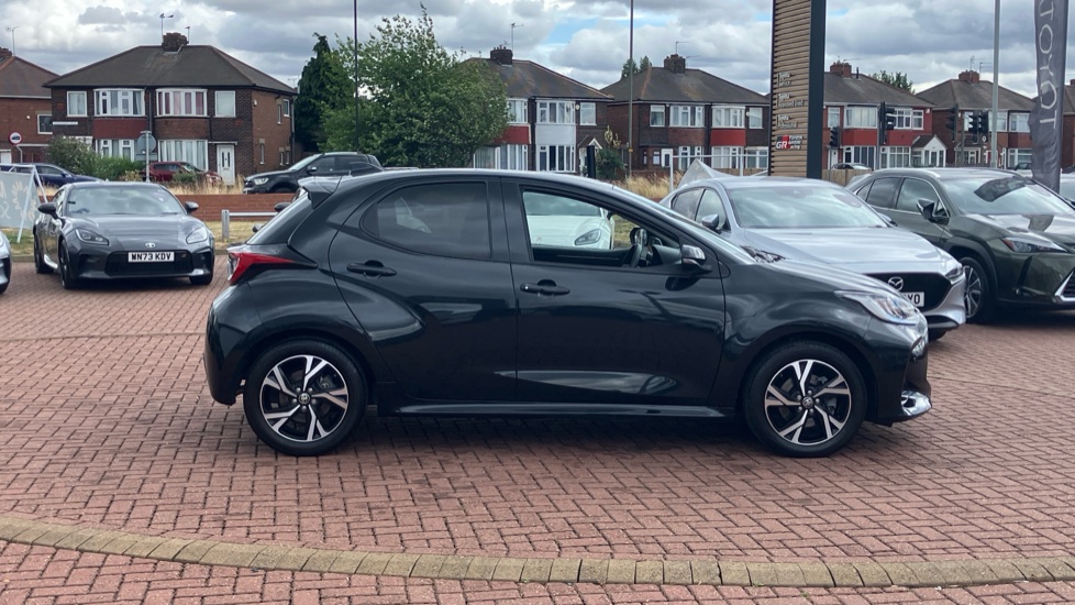 Toyota Yaris 1.5 Hybrid Design 5dr CVT Hybrid Hatchback - Image 23