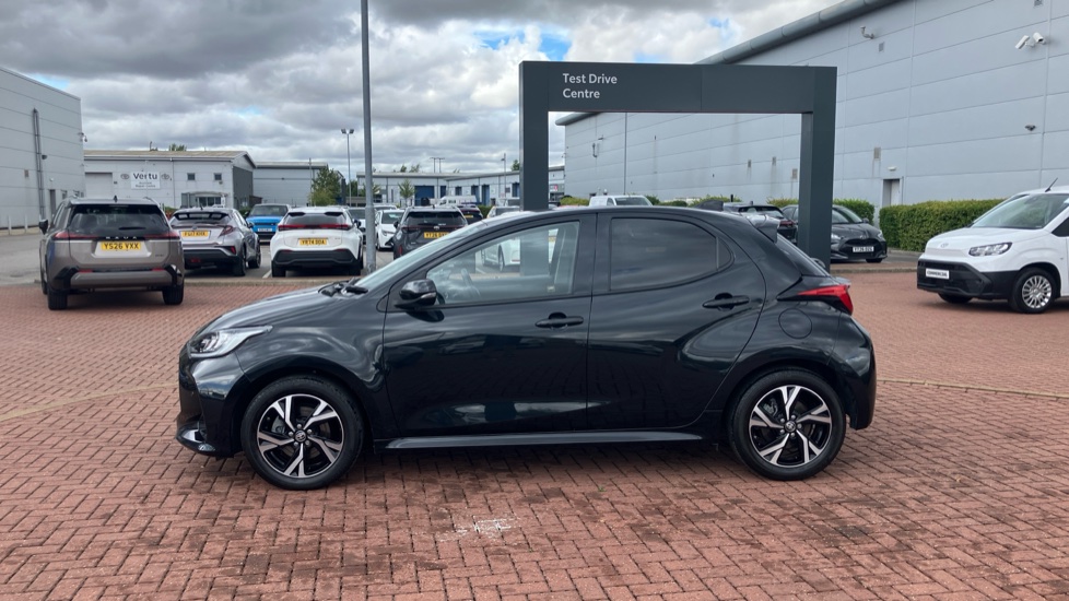 Toyota Yaris 1.5 Hybrid Design 5dr CVT Hybrid Hatchback - Image 24