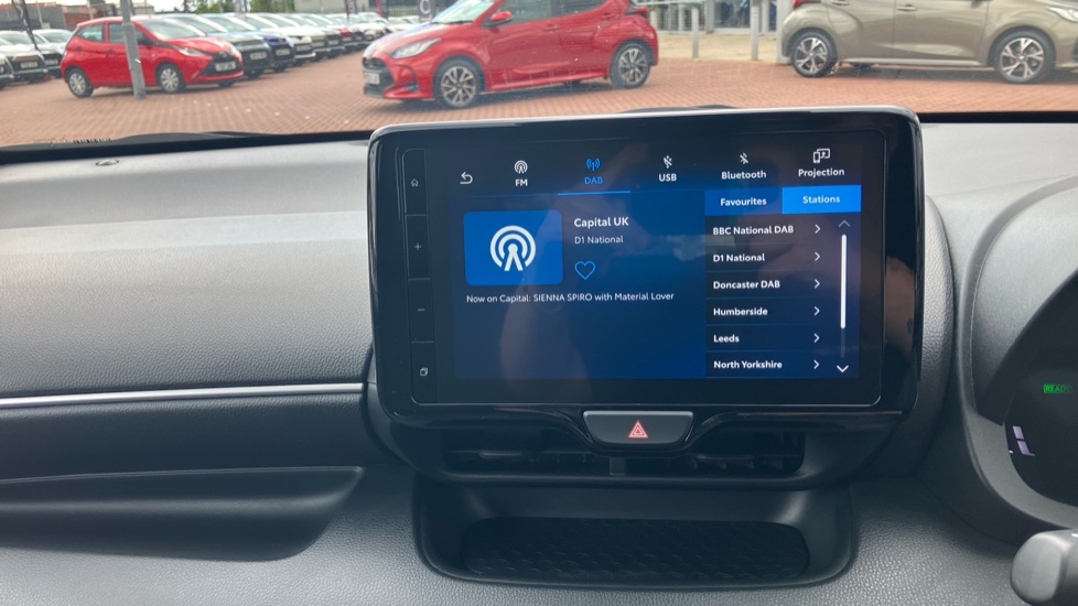 Toyota Yaris 1.5 Hybrid Design 5dr CVT Hybrid Hatchback - Image 41